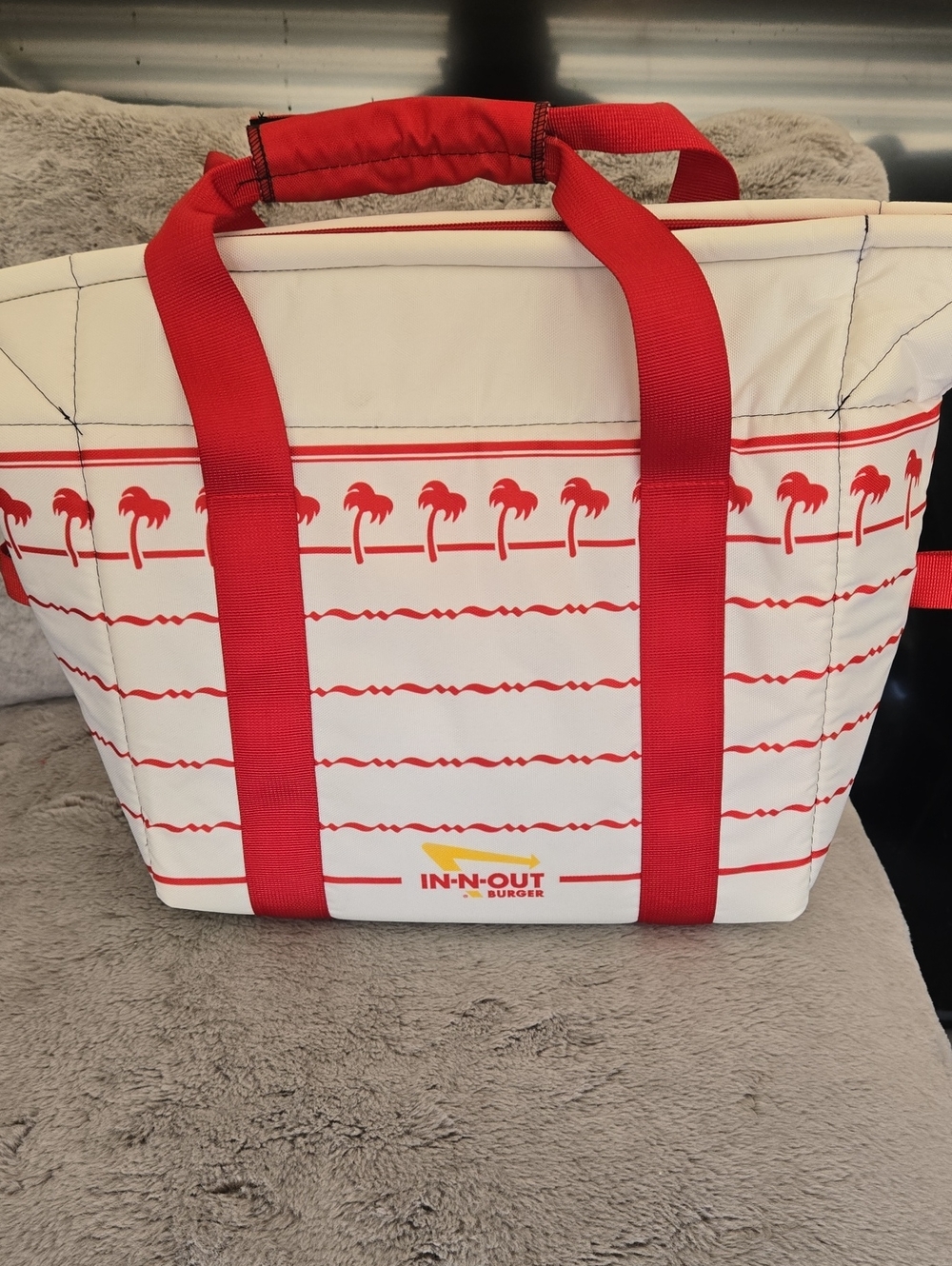 Employee Exclusive In N Out Insulated Lunch Box  White And Red New